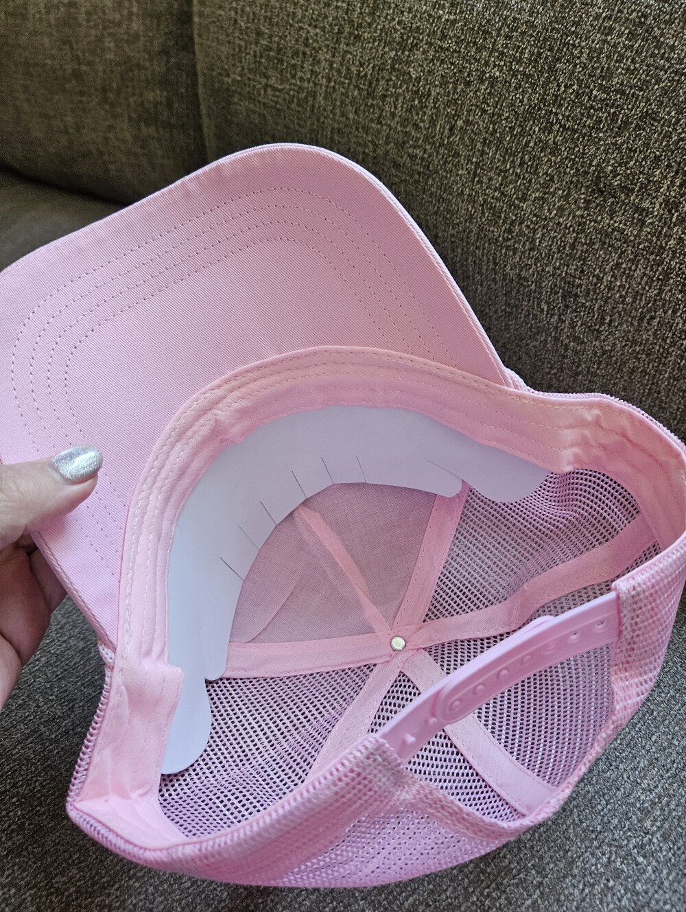 NWOT Oh My Mahjong Pink "Everyone Loves a Joker" Trucker Hat - Picture 5 of 9